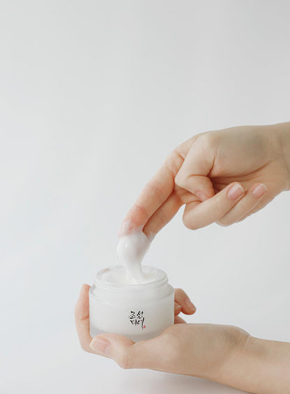 Application de la Beauty of Joseon Dynasty Cream, crème hydratante nourrissante pour le visage